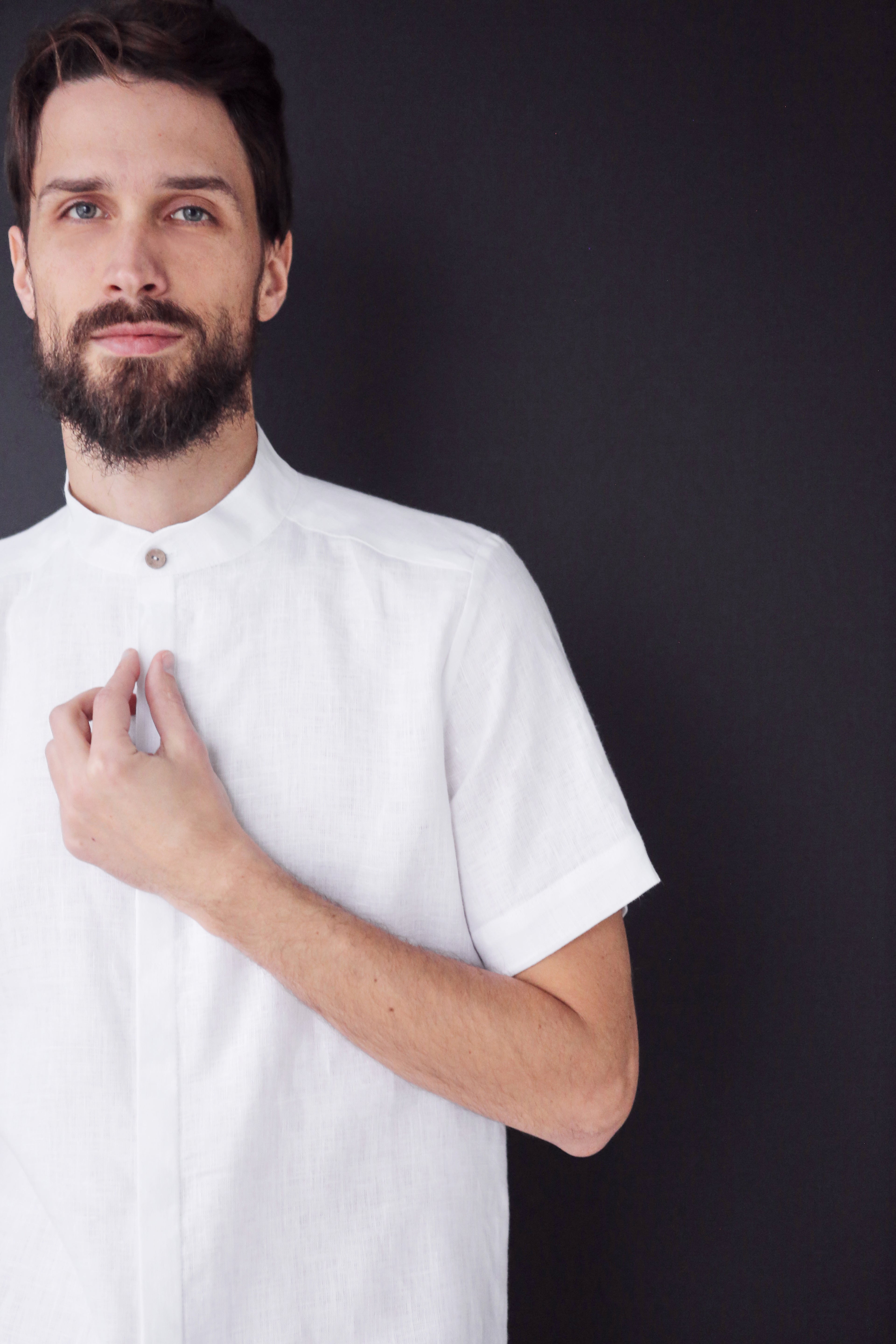 Men’s Short-Sleeved Linen Shirt OLIVE in White