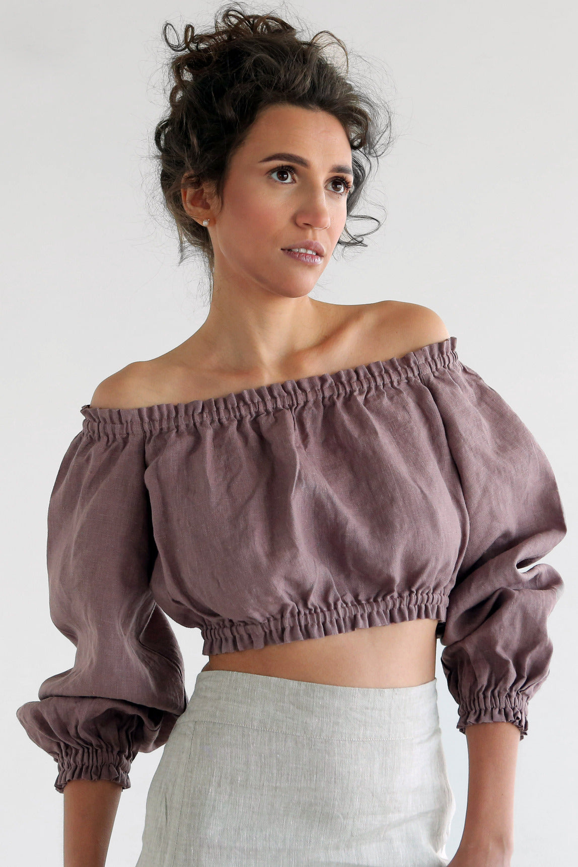 Off-The-Shoulder Crop Top ORCHIS in Latte