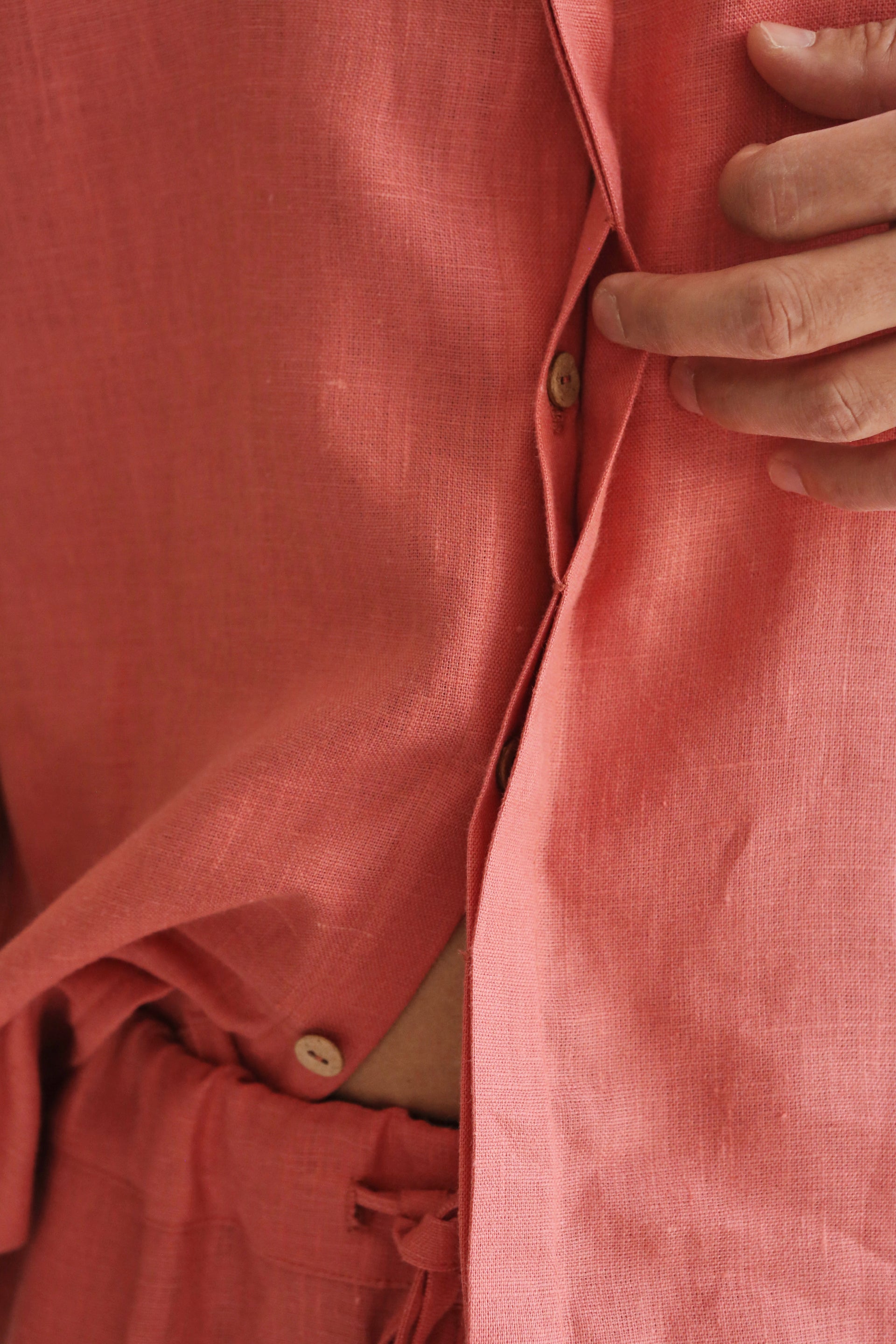 Men’s Short-Sleeved Linen Shirt OLIVE in Peach