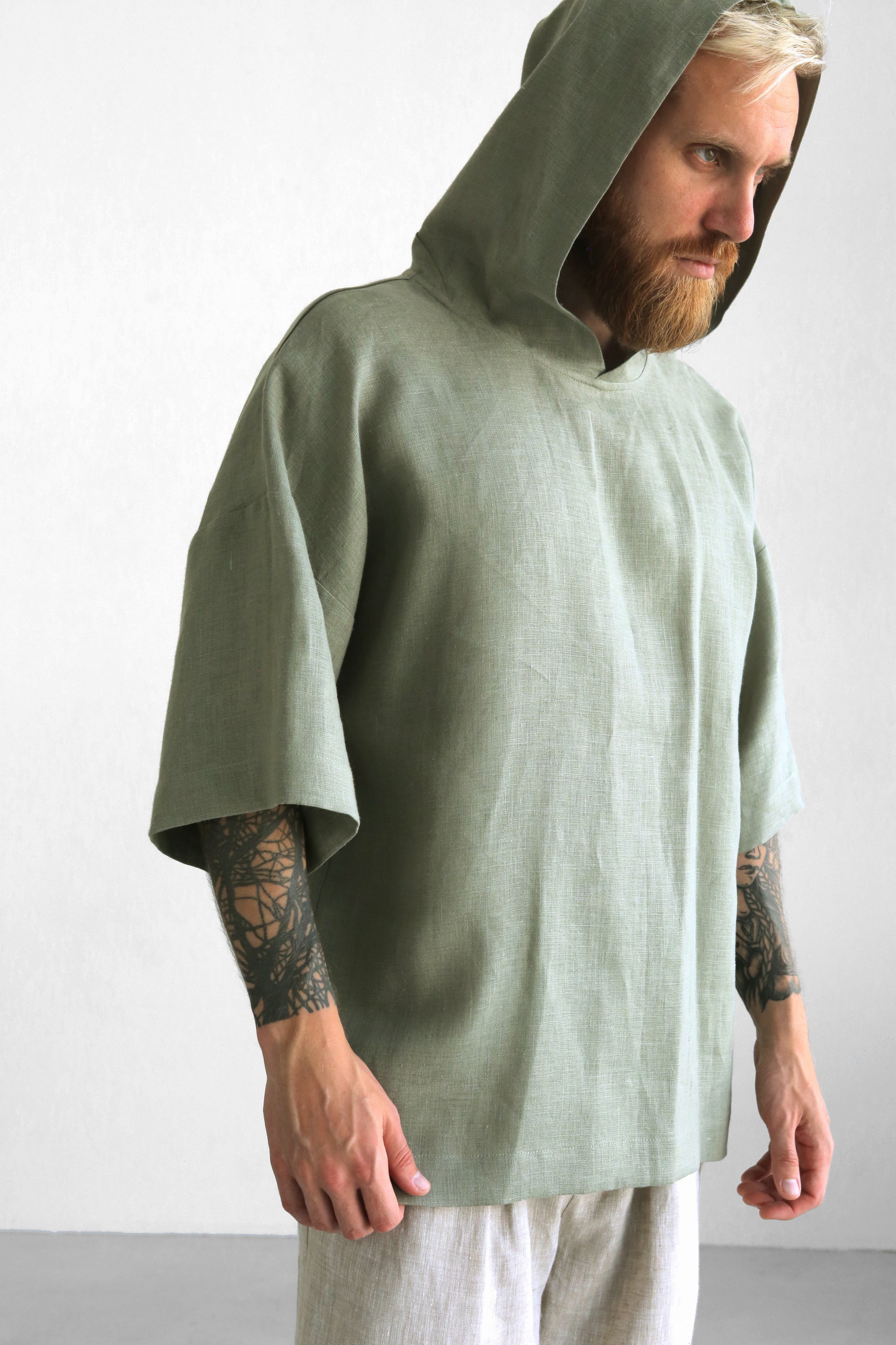 Linen Hooded T-shirt SHOBU in Olive
