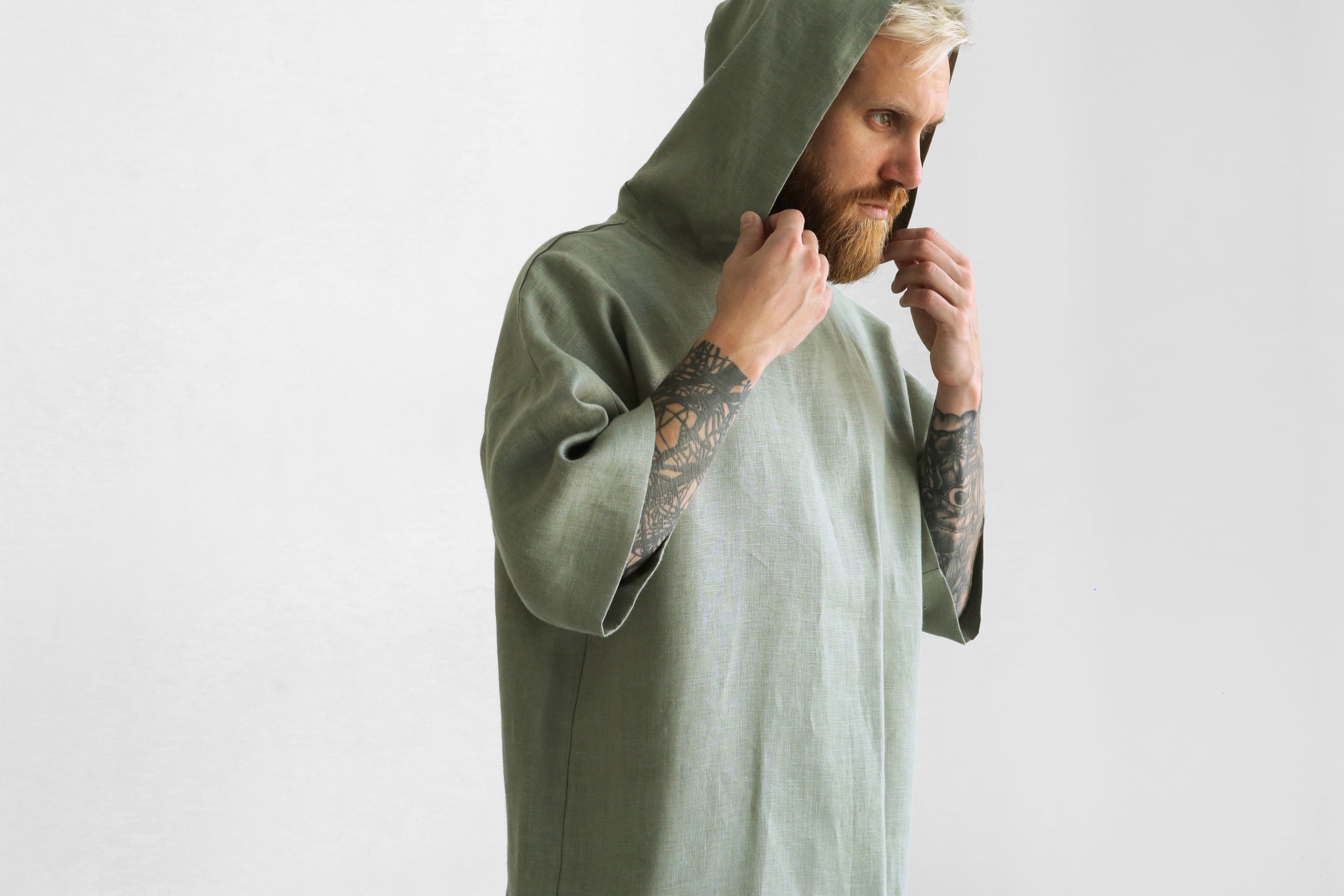 Linen Hooded T-shirt SHOBU in Olive