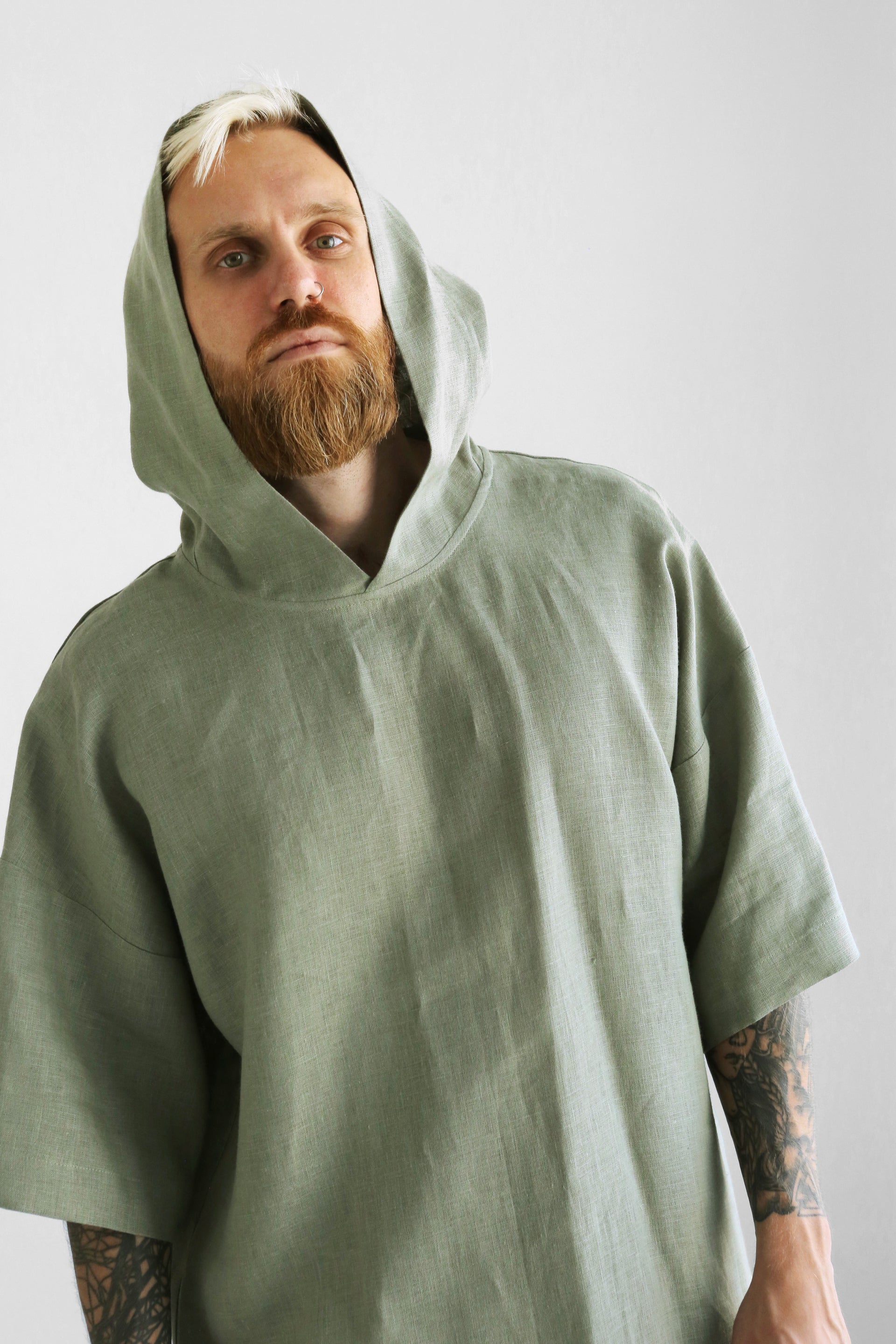 Linen Hooded T-shirt SHOBU in Olive