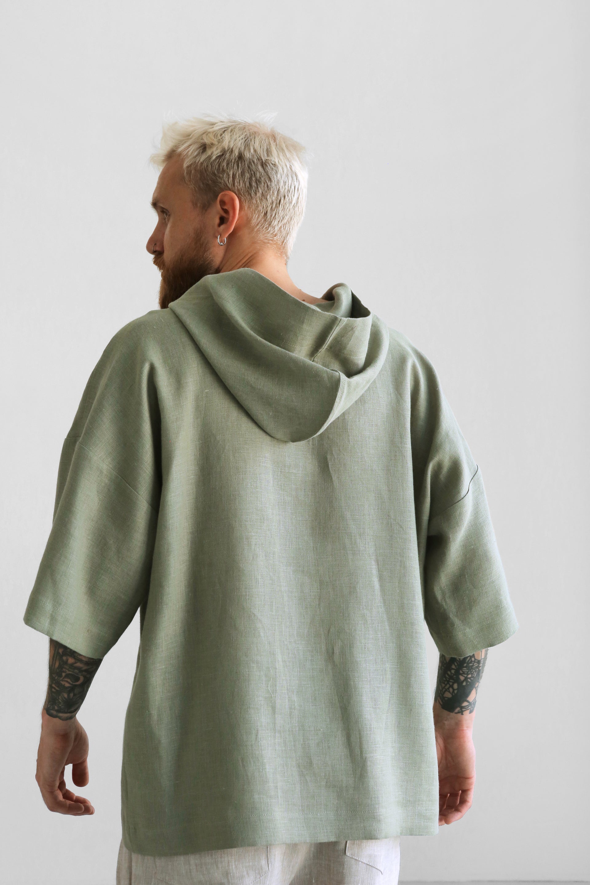 Linen Hooded T-shirt SHOBU in Olive