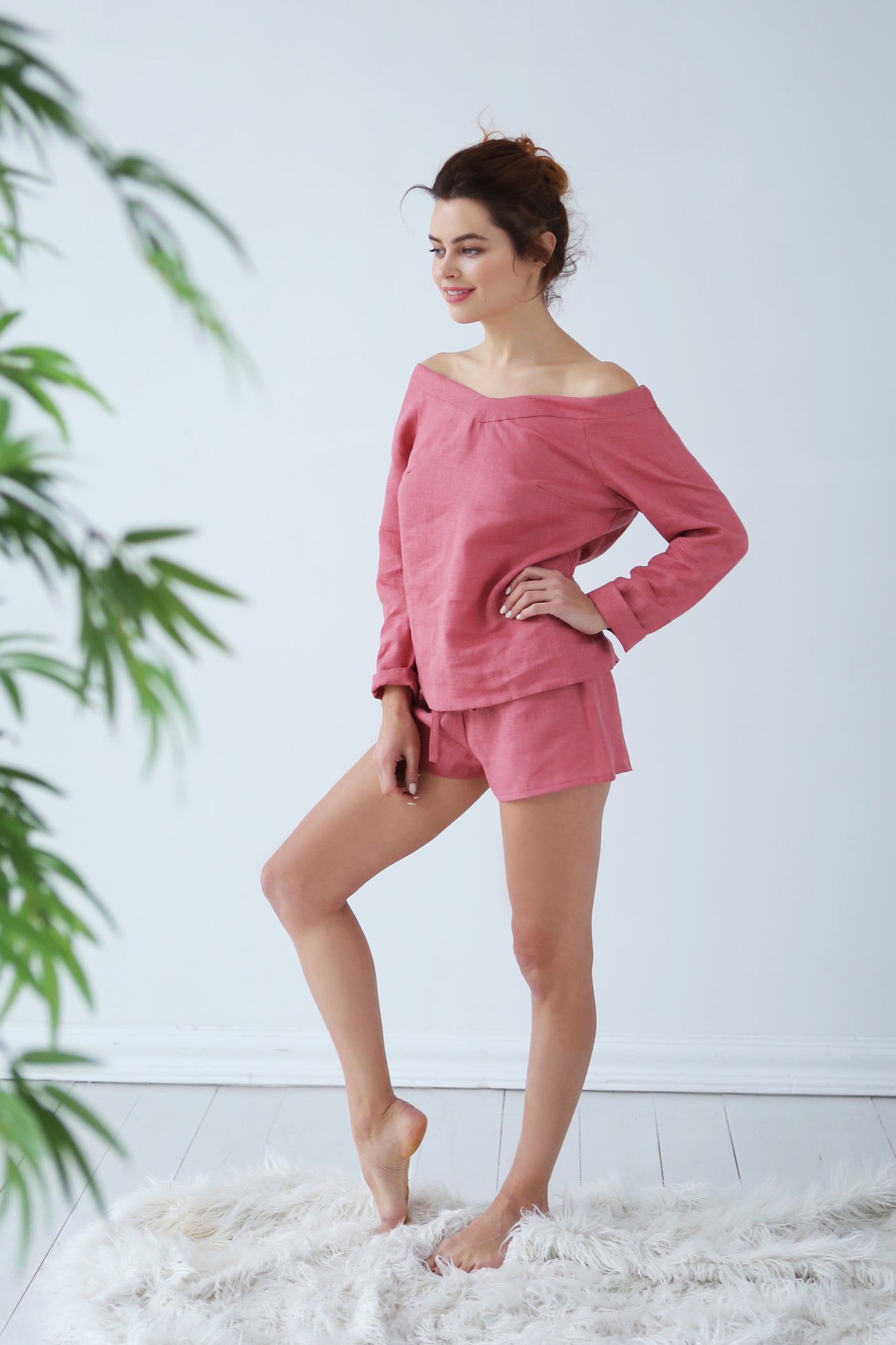 Women’s Linen Shorts LIANA in Peach