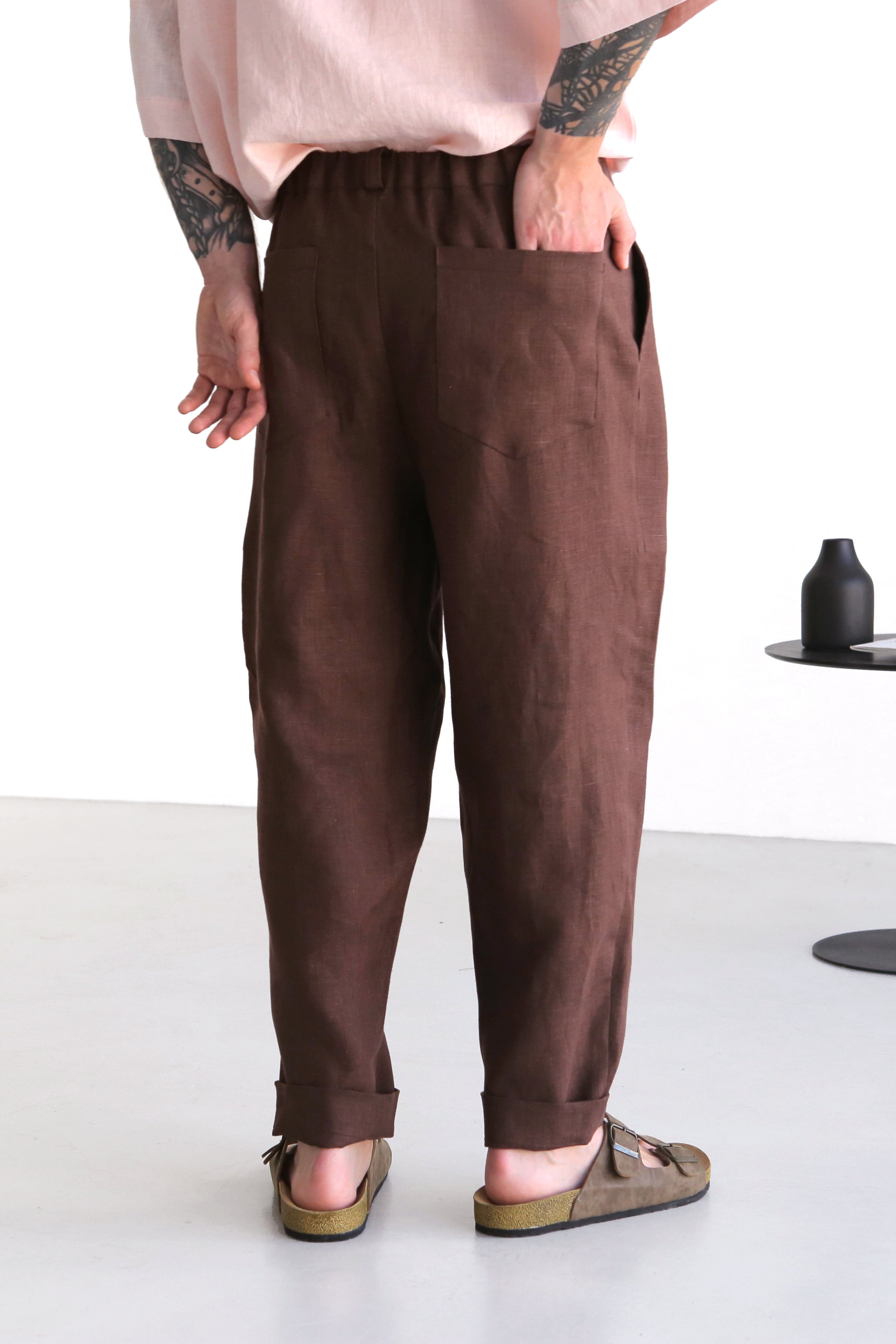 Loose Pleated Pants CEDAR in Brown