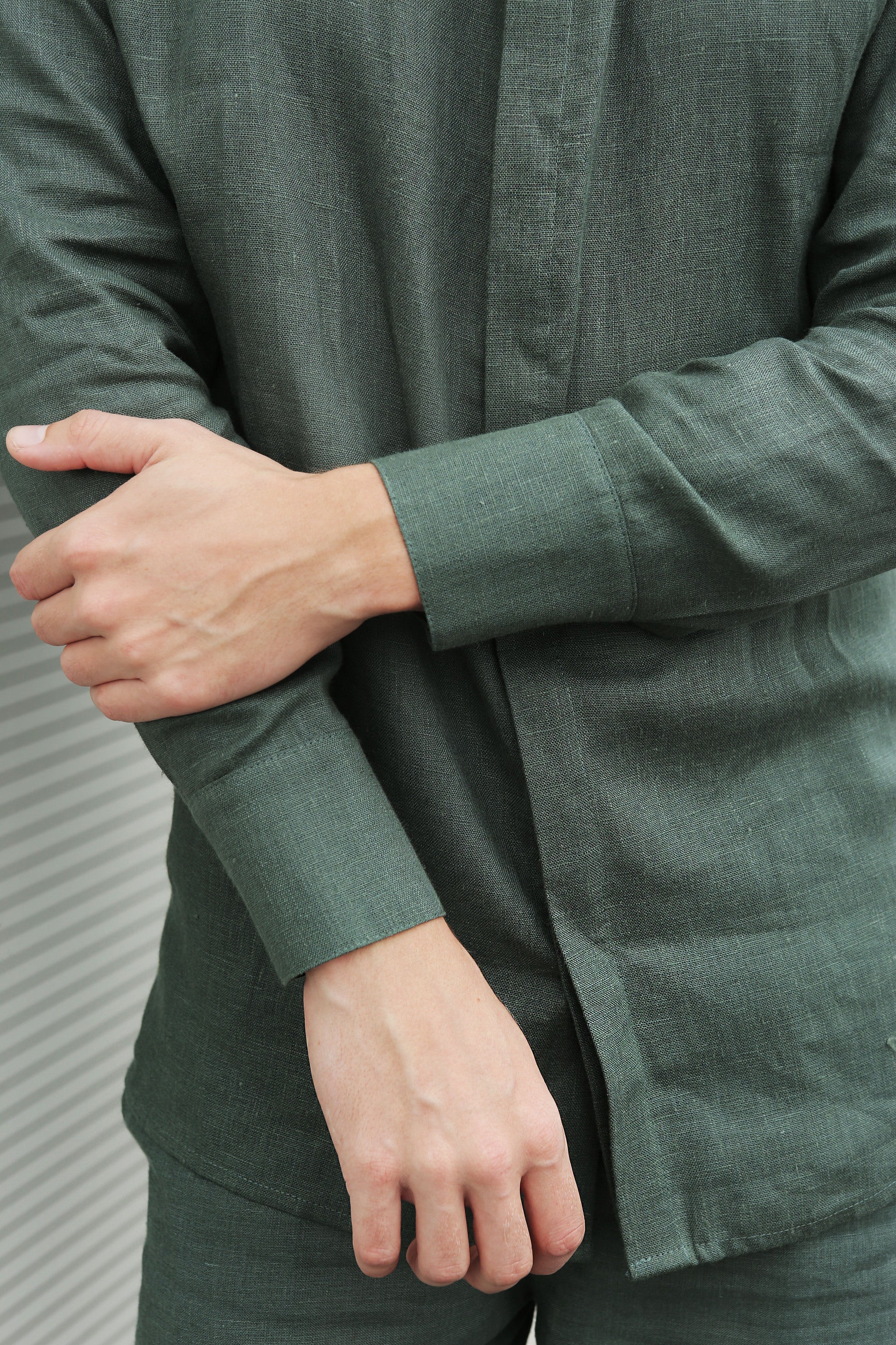 Men’s Linen Shirt OLIVE in Green