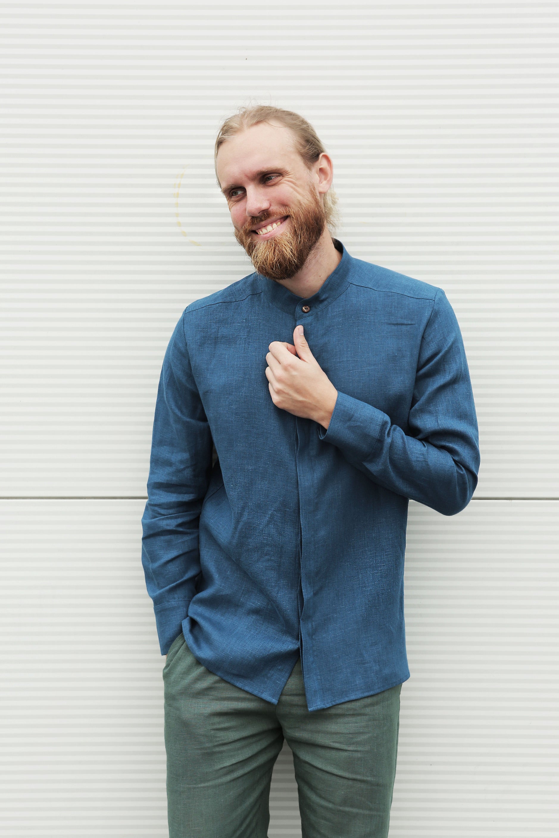 Men’s Linen Shirt OLIVE in Navy blue