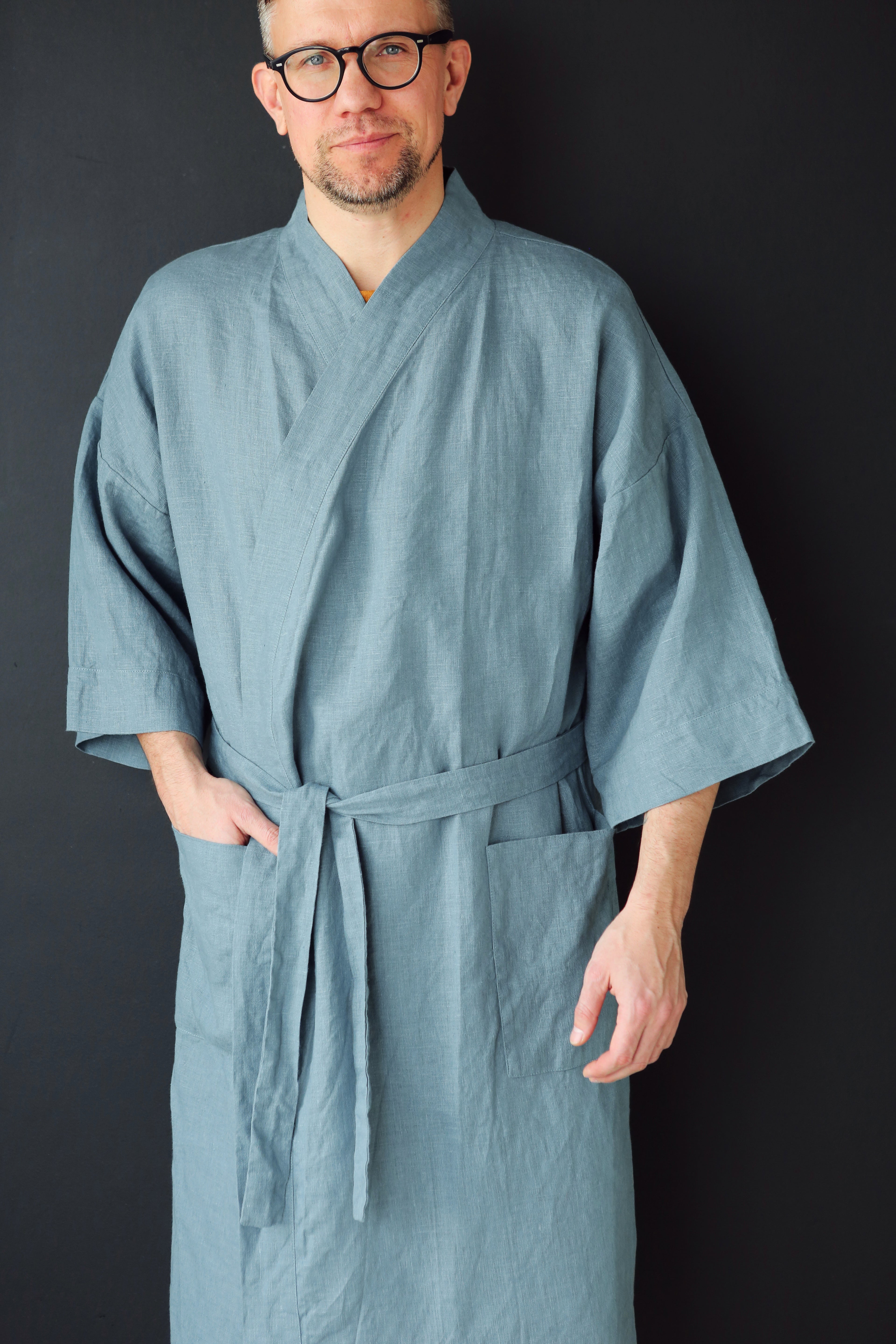 Men’s linen kimono HINOKI in Blue grey