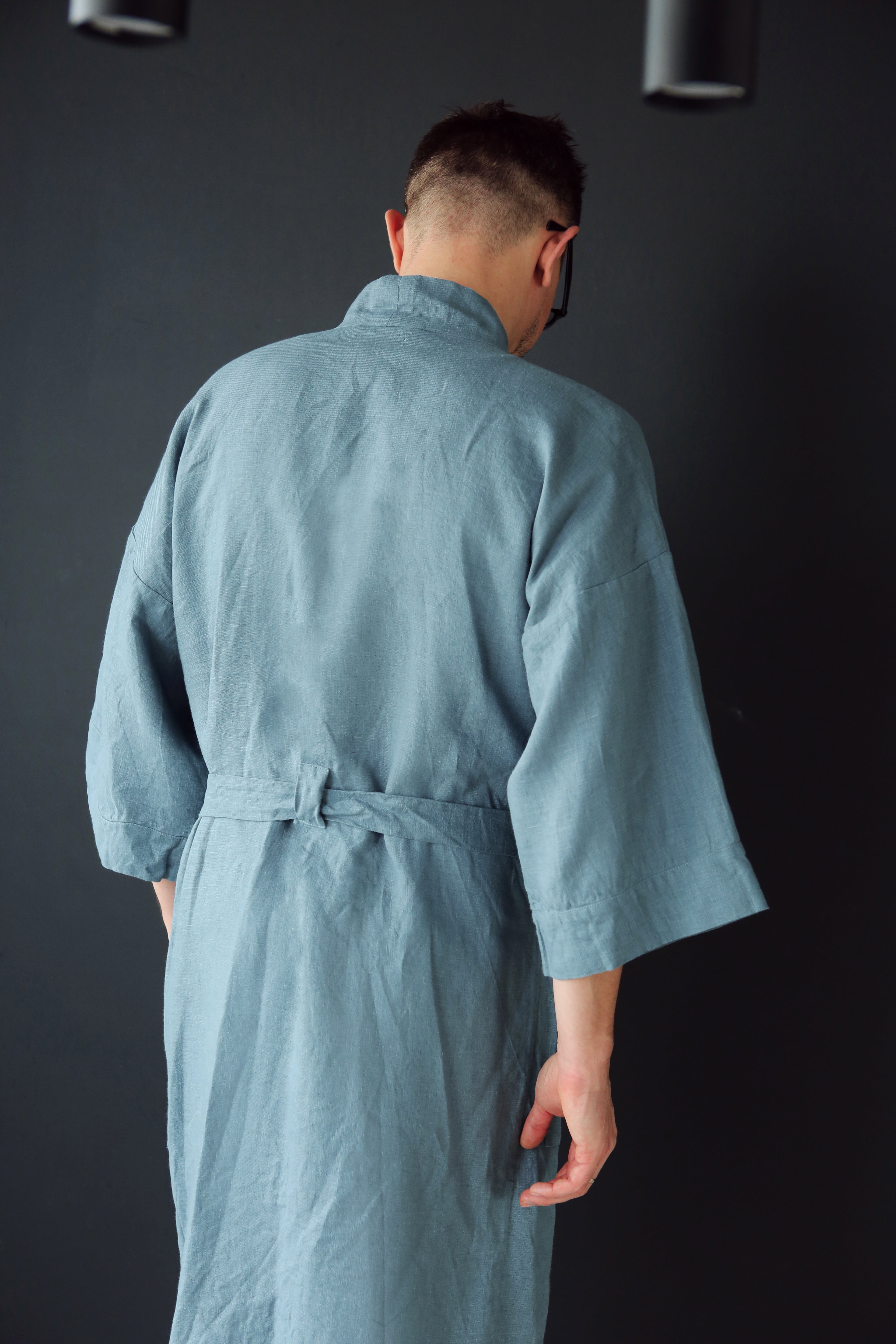 Men’s linen kimono HINOKI in Blue grey