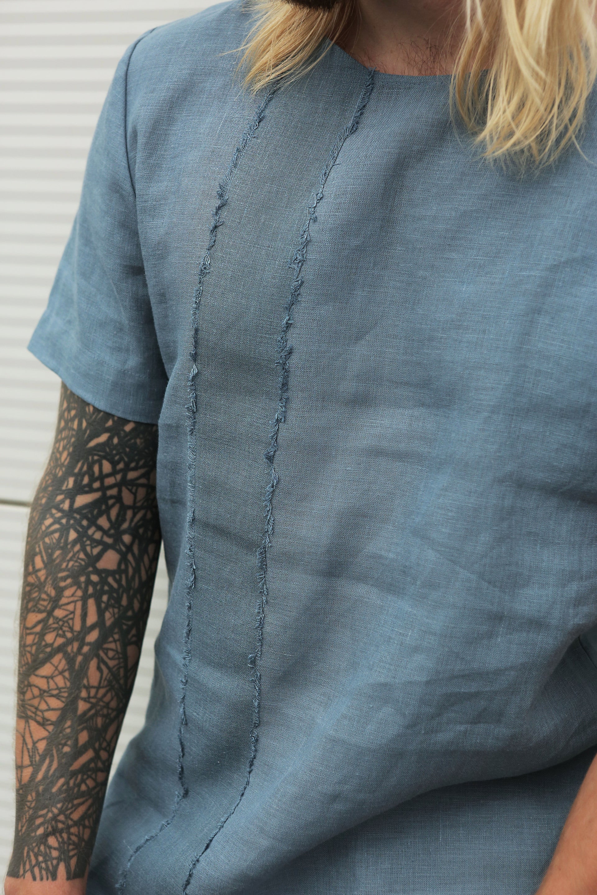 Designer Men’s Linen T-Shirt LINDEN in Blue grey