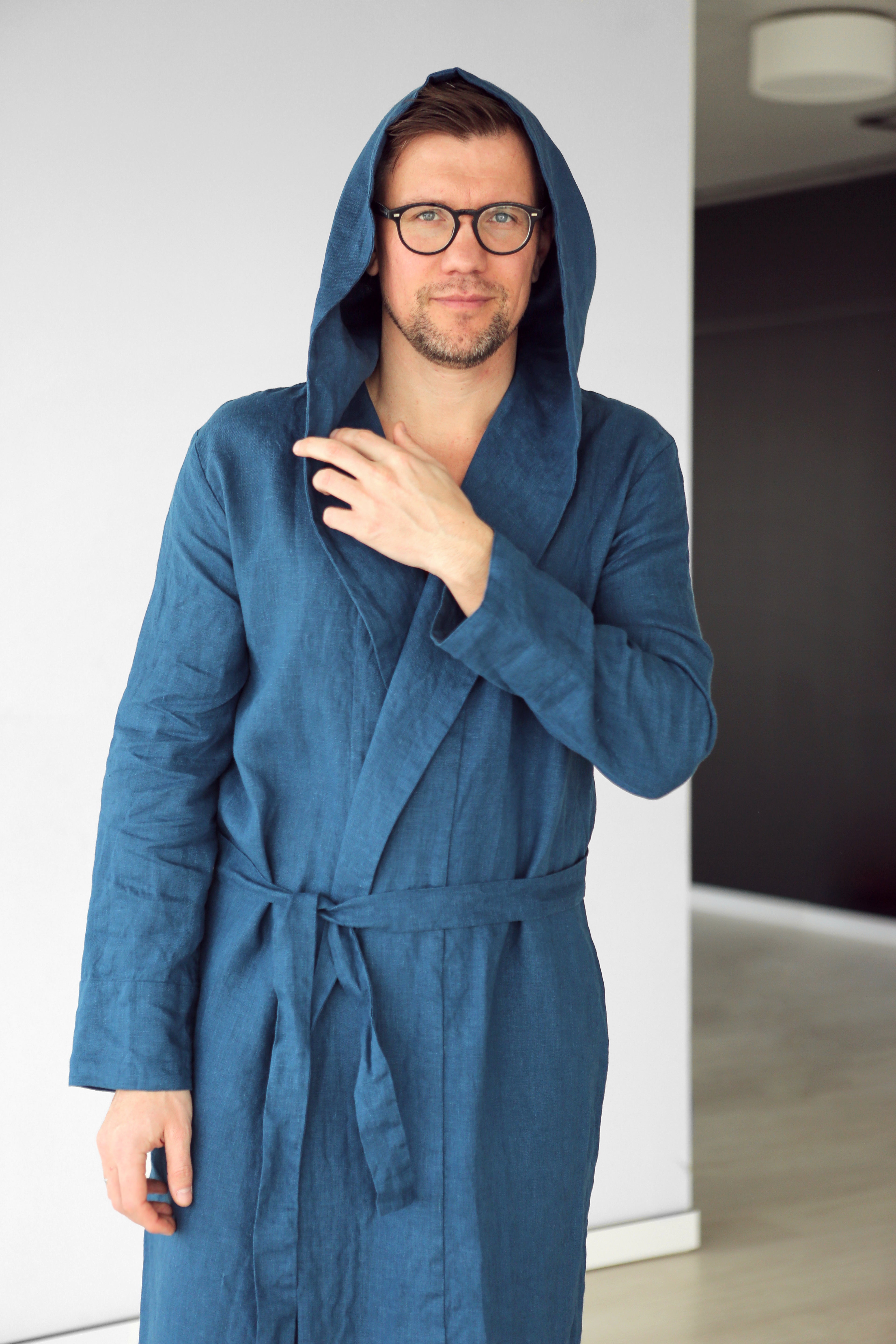Men’s linen robe with a hood EVERGREEN LONG in Navy blue