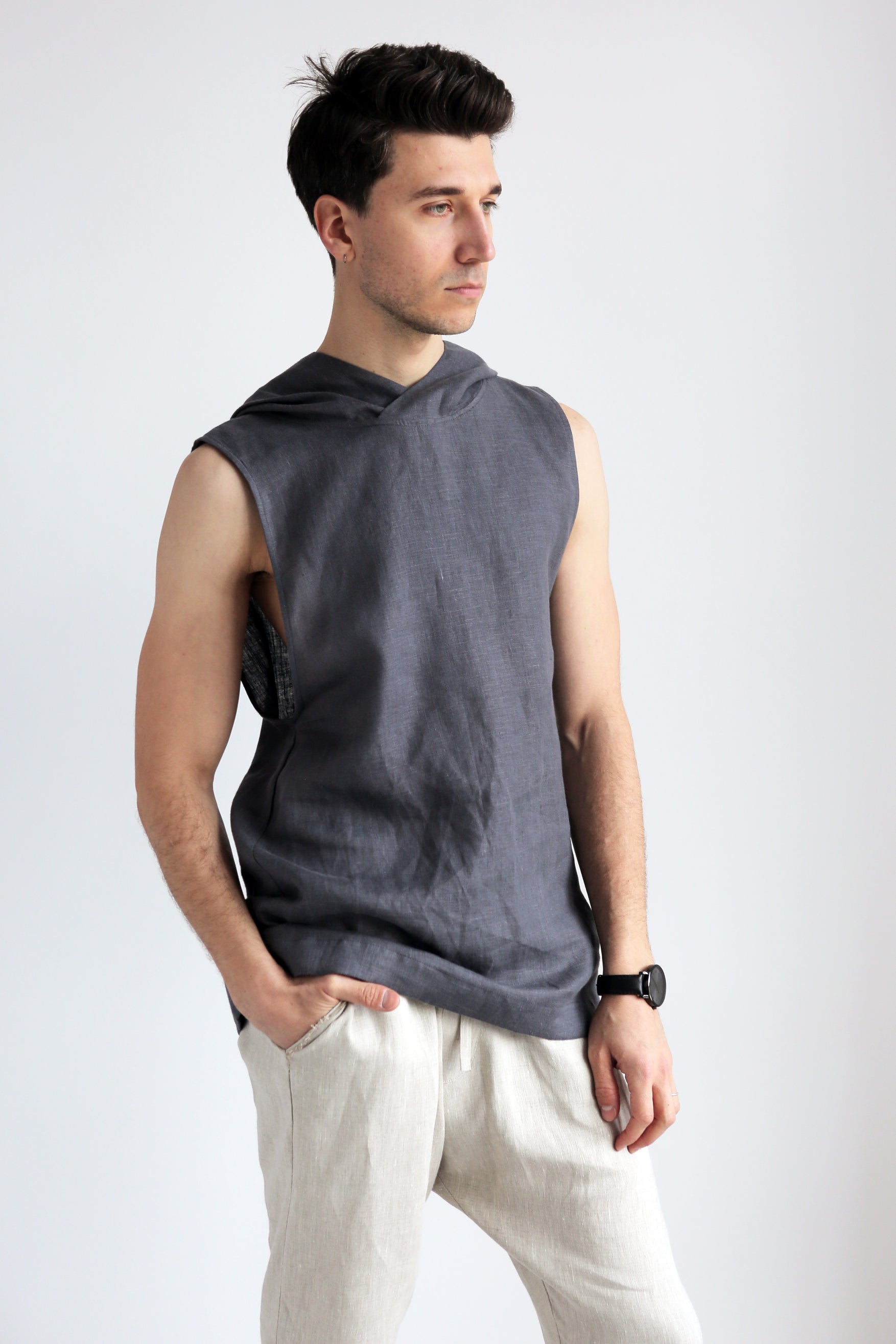 Men’s Sleeveless T-Shirt BAMBOO with hood in Dark grey