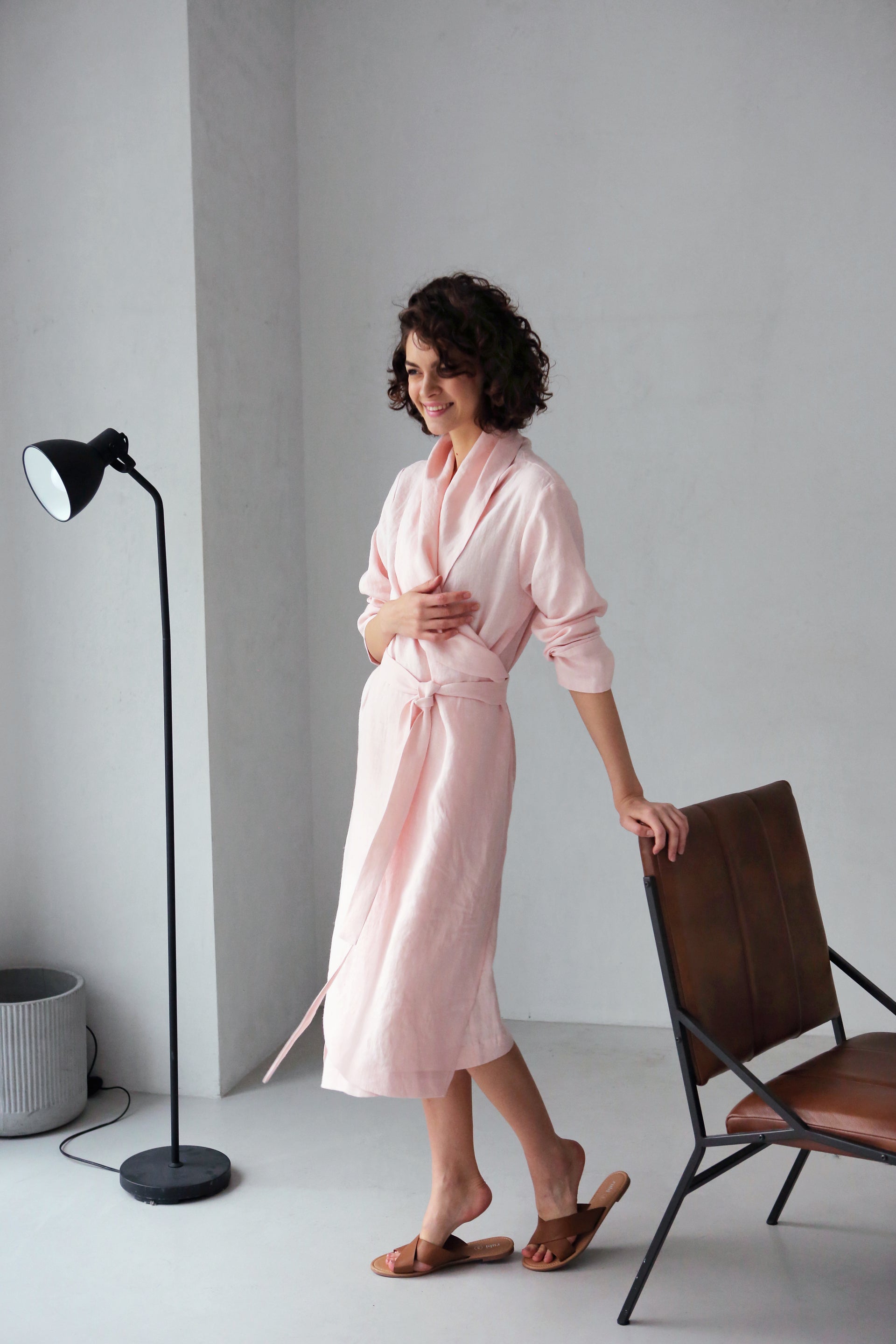 Women’s Linen Bathrobe Calla in Light pink