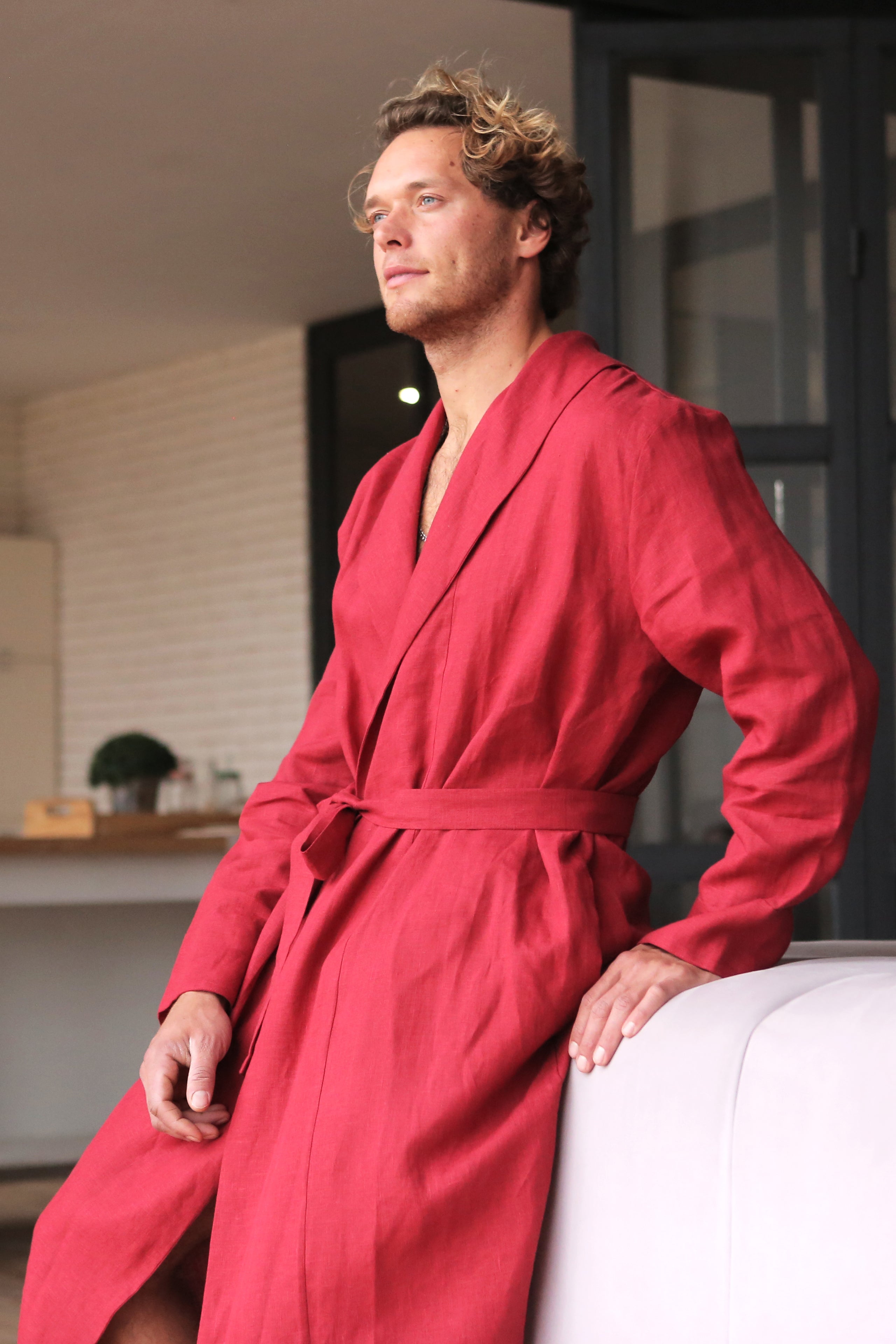 Men’s linen bathrobe JUNIPER LONG in Red