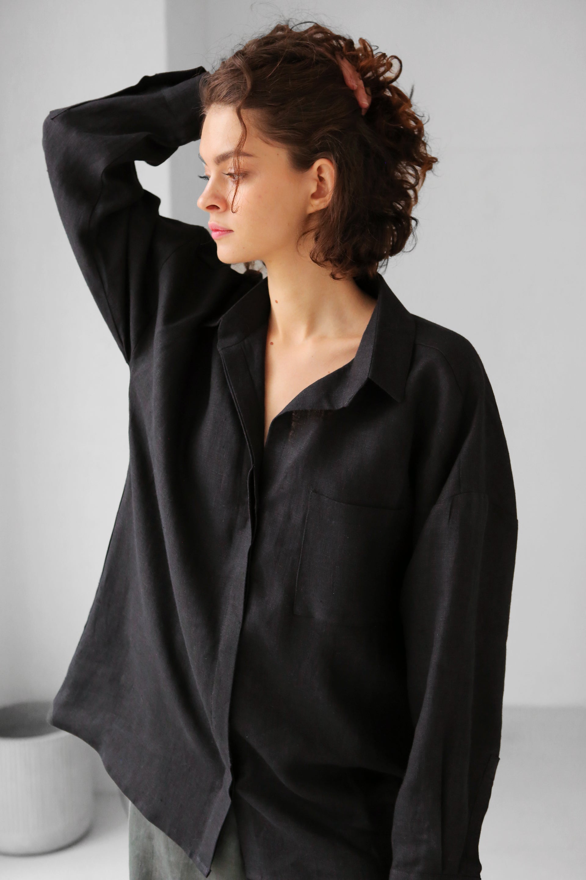 Oversized Linen Shirt AZOLLA in Black