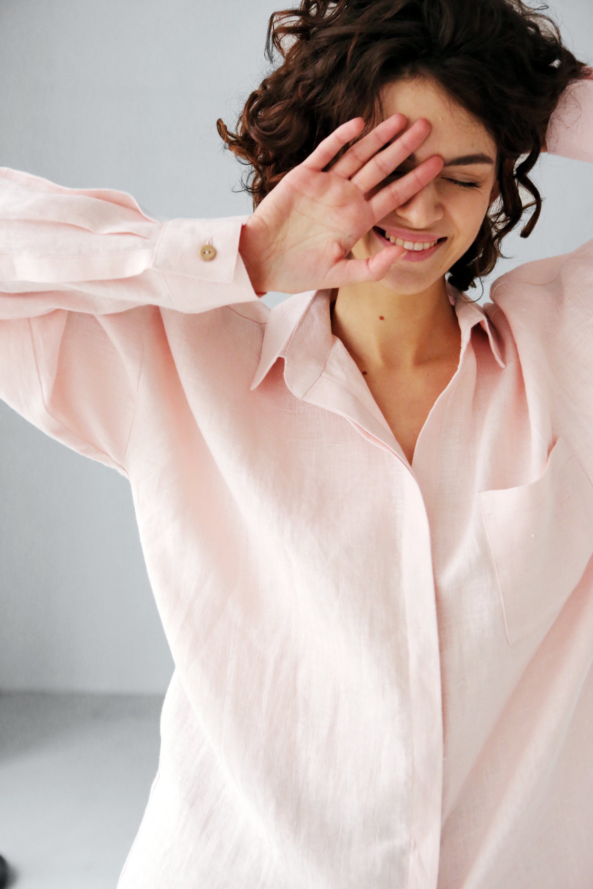 Oversized Linen Shirt AZOLLA in Light pink