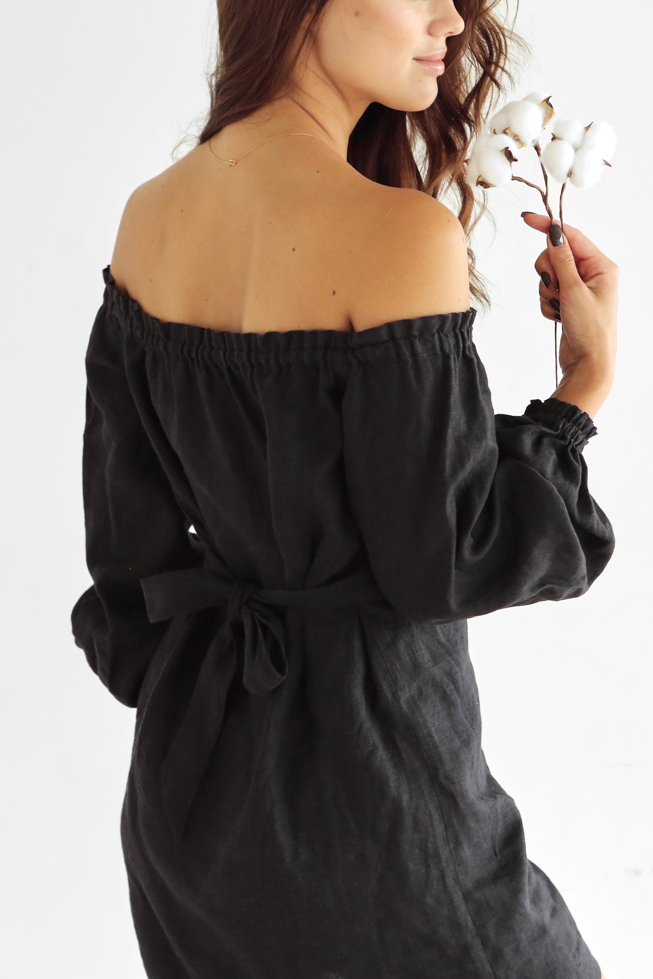 Open Shoulders Linen Dress NOYA in Black