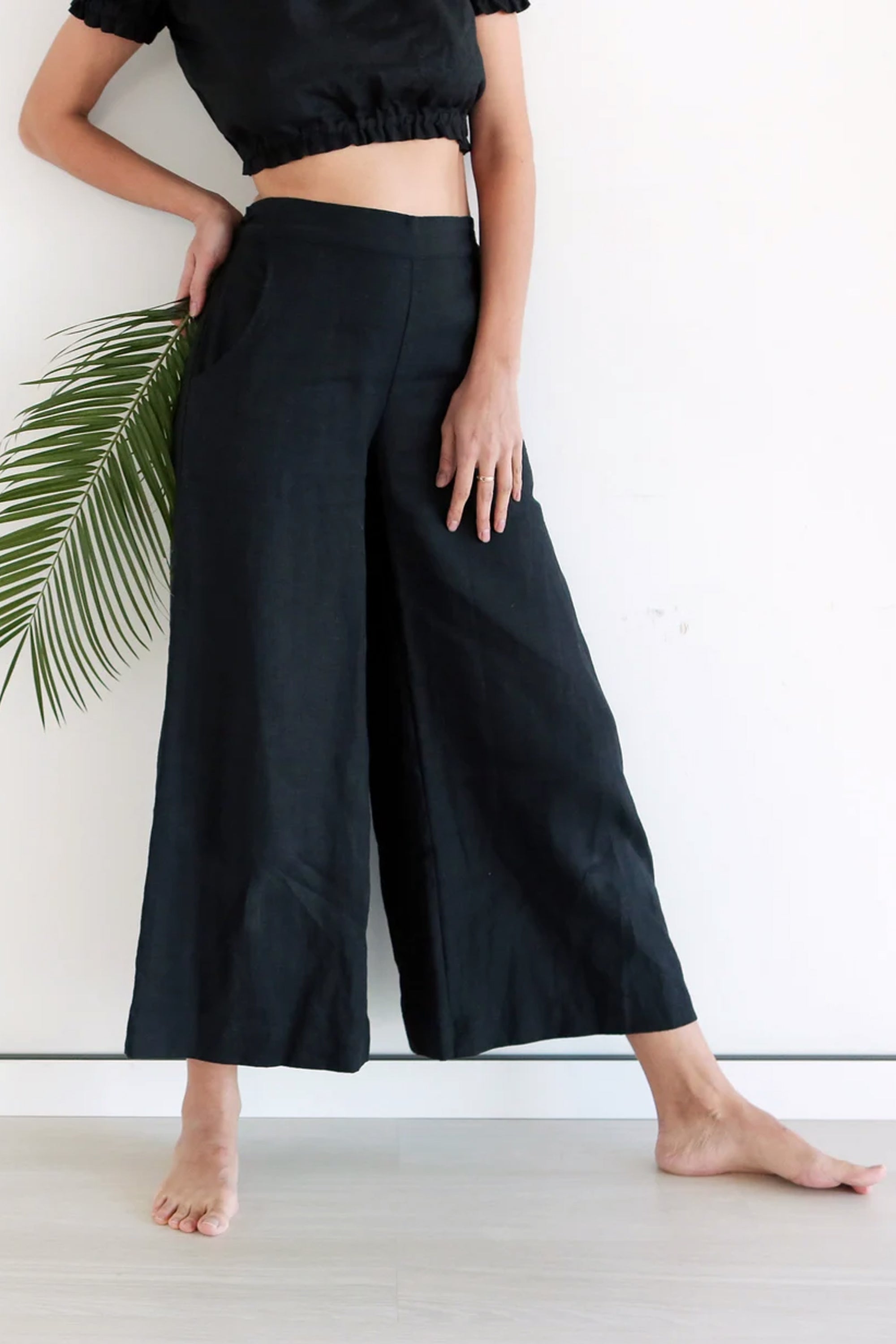 Women’s Linen Сulottes PALMA in Black