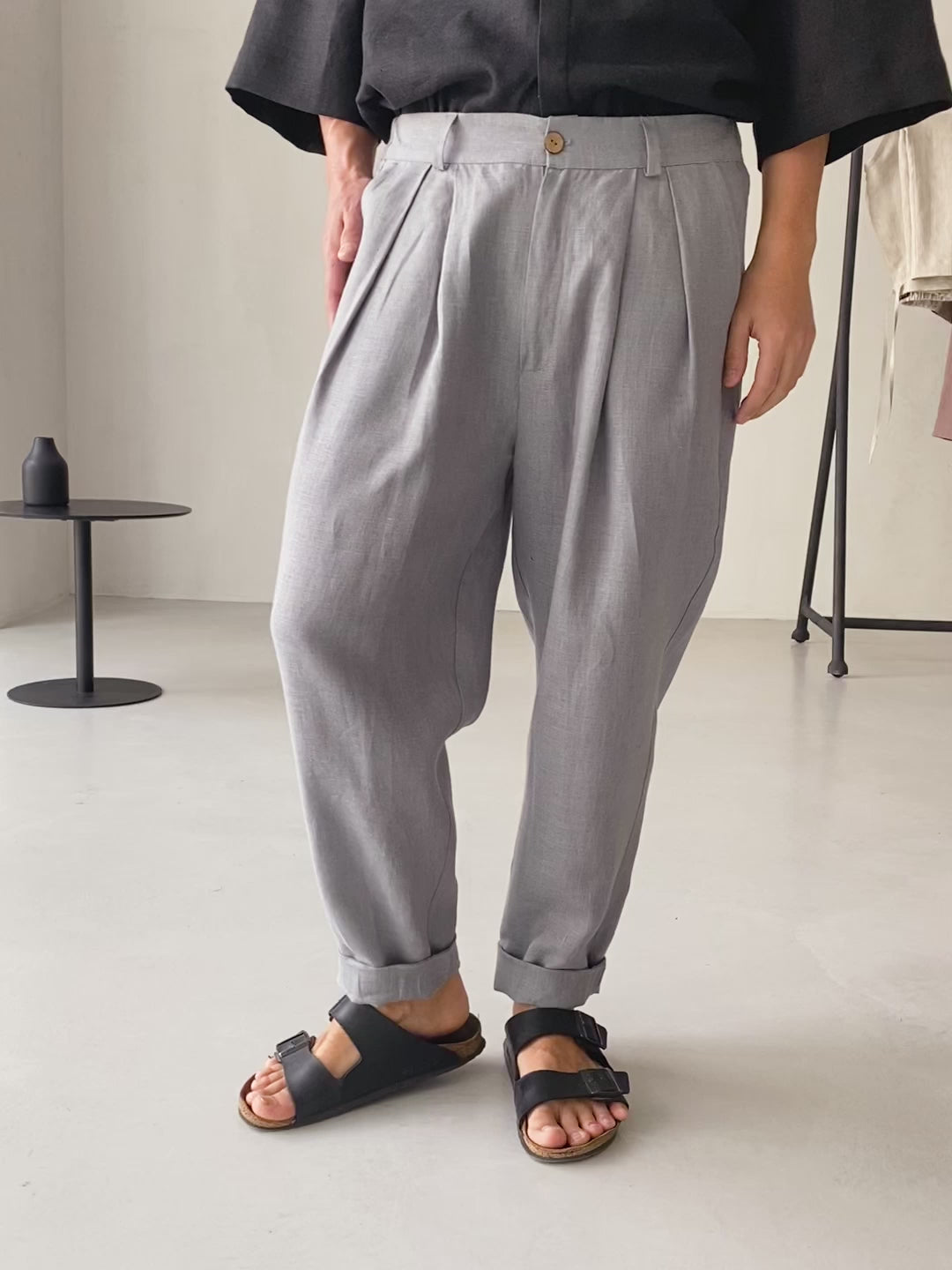 Loose Pleated Pants CEDAR in Light grey
