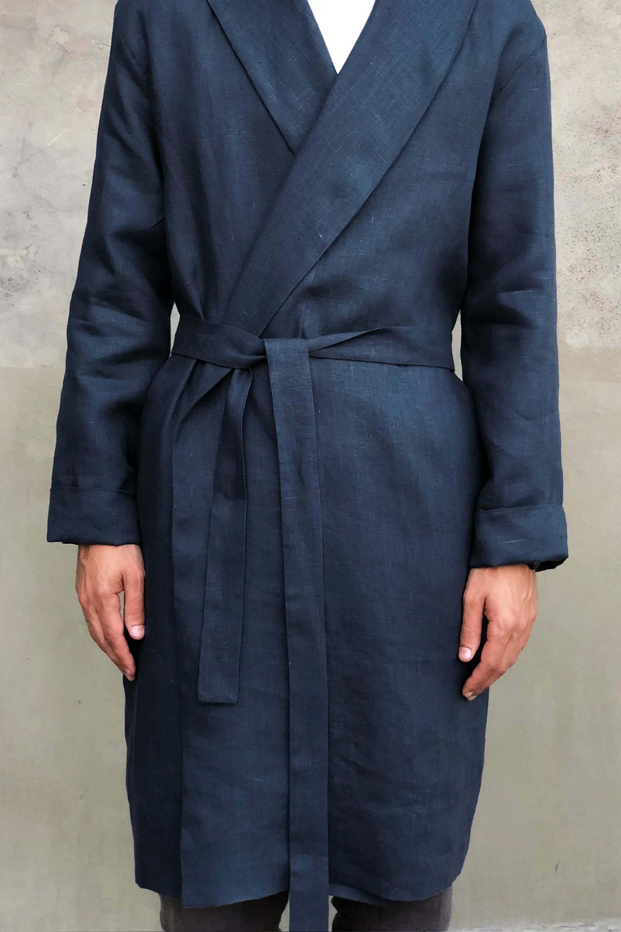 Men’s linen robe JUNIPER in Dark blue