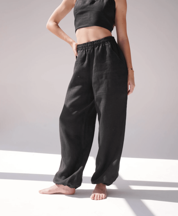 Trendy linen pants